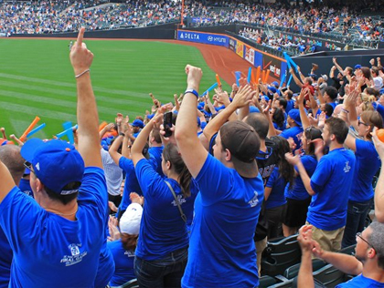 The 7 Line Army took over center field for the Mets' final home game in 2012 (credit: Darren Meenan/The 7 Line)