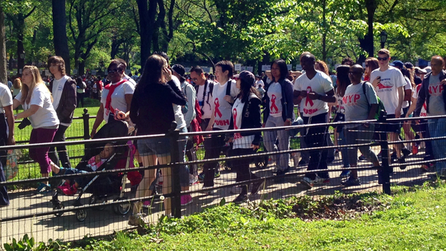 Participants walk in AIDS Walk New York through Central Park on May 18, 2014. (credit: Monica Miller/WCBS 880)