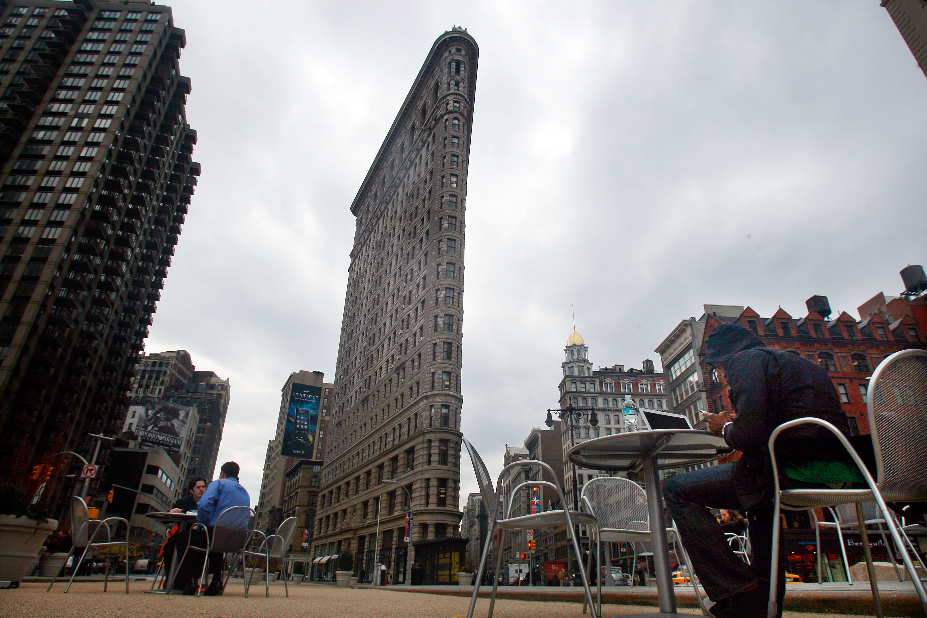 A Guide To Nyc S Flatiron District Cbs New York