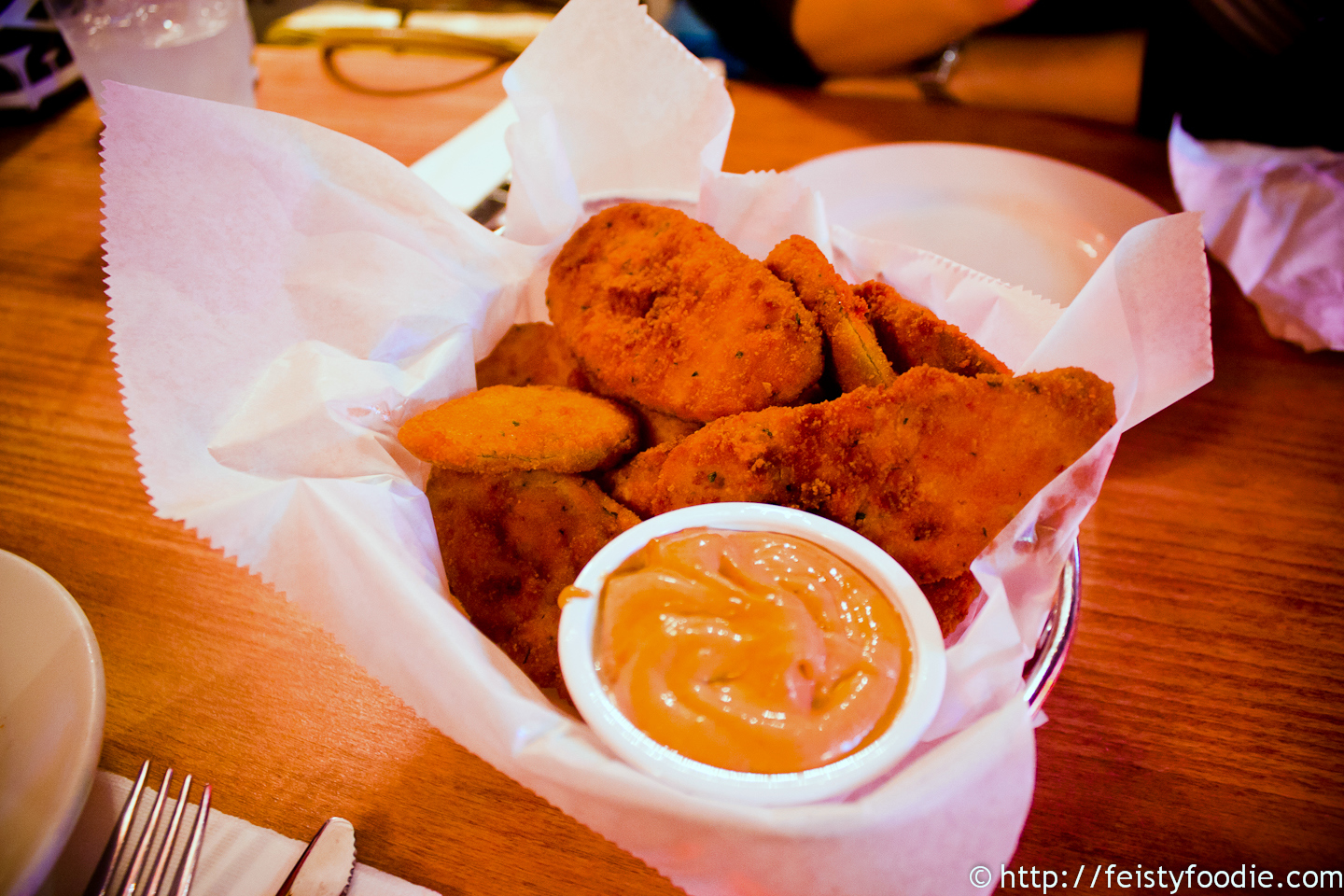 Nyc S 9 Best Fried Pickles Cbs New York