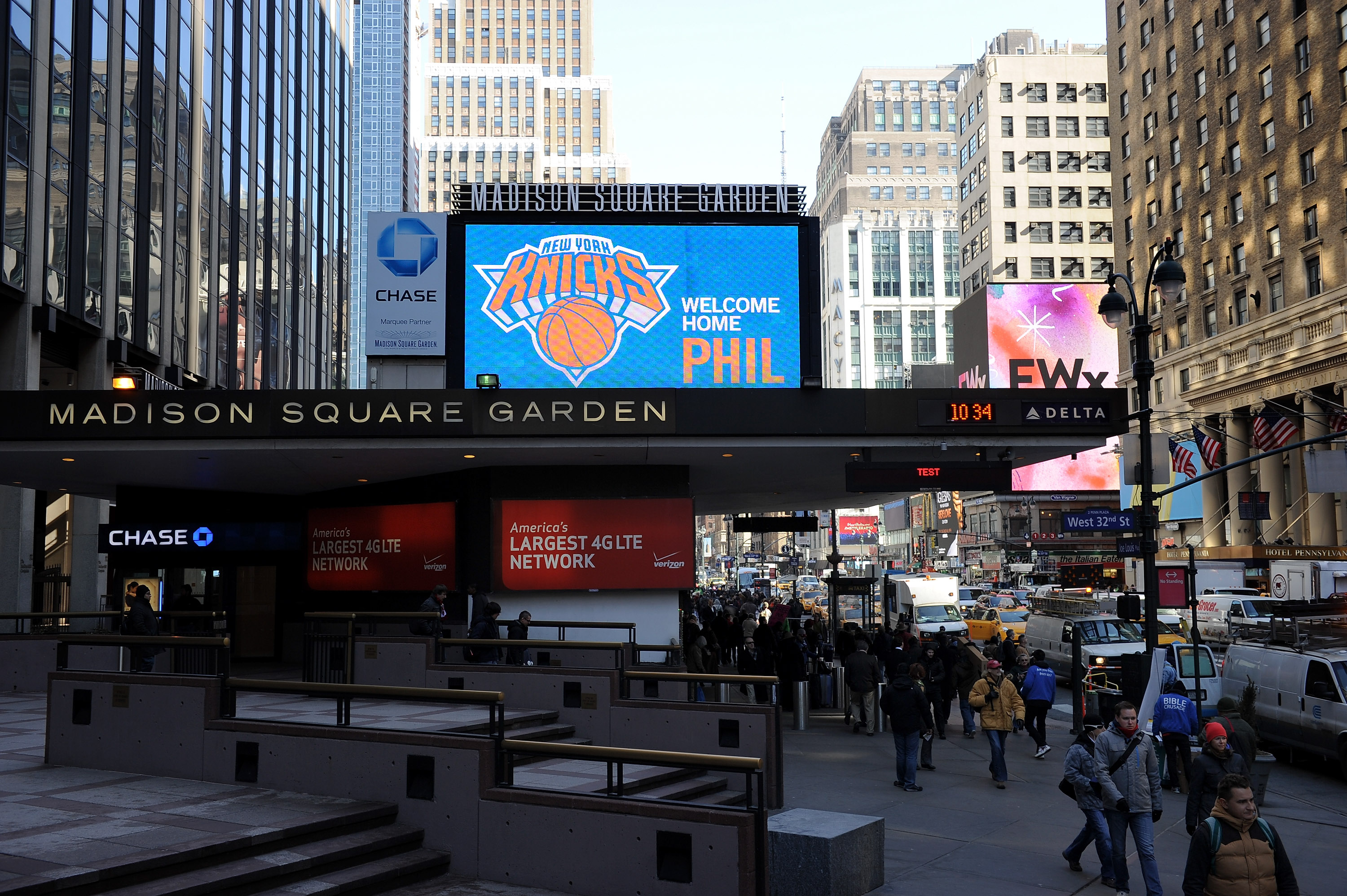 Knicks Introduce Phil Jackson Cbs New York