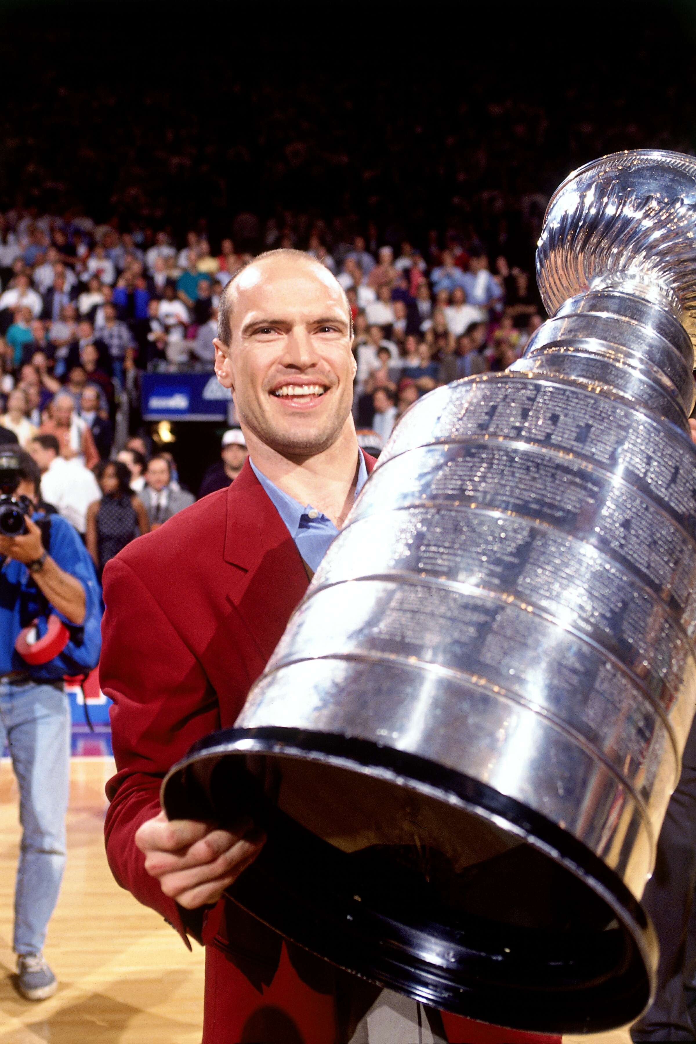 Mark Messier (Photo by Andrew D. Bernstein/NBAE via Getty Images)