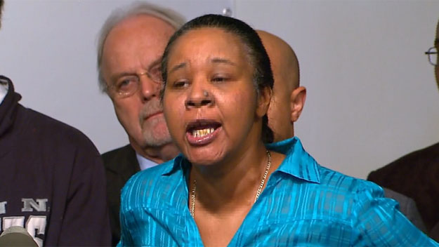 Esaw Garner, the wife of Eric Garner, speaks at a news conference with the Rev. Al Sharpton about the decision not to indict an officer involved in Eric Garner's death. (Credit: CBS2)