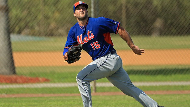 Tim Tebow works out during the Mets' Instructional League on Sept. 19, 2016, at Tradition Field in Port St. Lucie, Florida. (Photo by Mike Ehrmann/Getty Images)